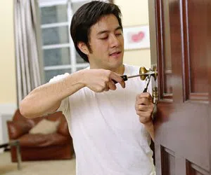 Arlington Lock Master Arlington, TX 972-810-6758 - changing-locks